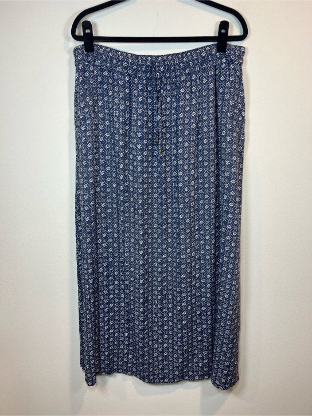 Eddie Bauer Floral Maxi Skirt Blue Ivory Pocket Rayon Boho Prairie Cottage Large